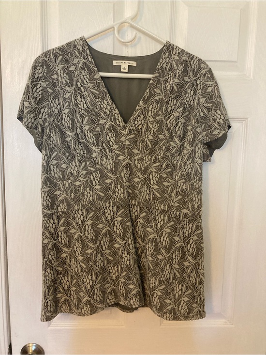 Banana Republic Tops - Banana Republic GrayLace-Print V-Neck Top